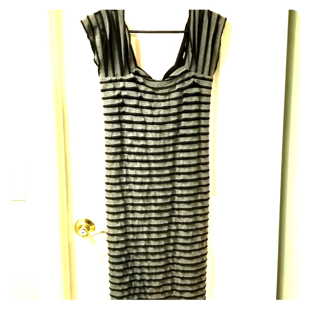 Max Studio wiggle dress